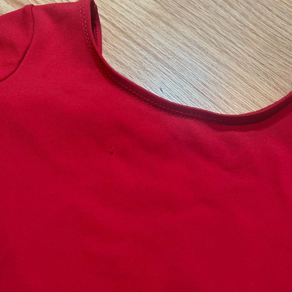 Capezio Red Long Sleeve Leotard Child intermediate Ballet Dance Gymnastics - Picture 2 of 3